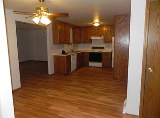 2914 W Point Rd, Green Bay, WI 54313