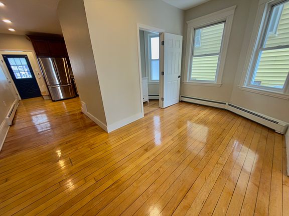 5th image of 40 Alpha Rd #2