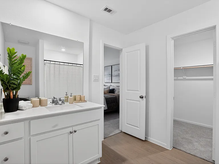 Overlook at Fairwater Rental Homes — Photo 10