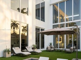 949 Tyler St, Hollywood, FL 33019