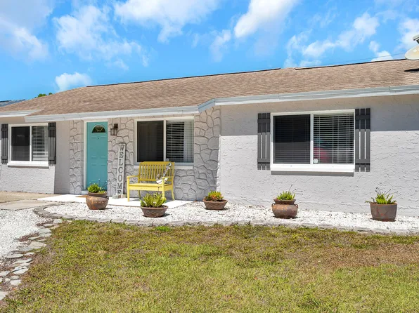 9043 109th Ter, Seminole, FL 33777