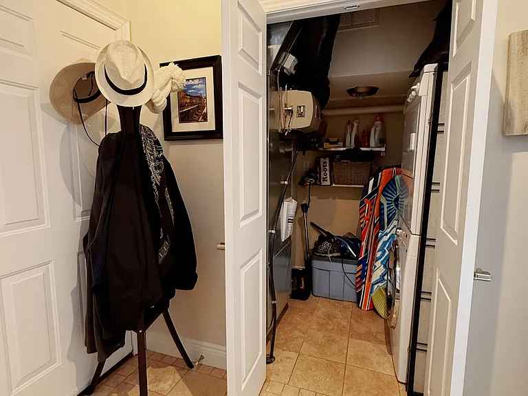 1186 Royal York Rd #1 — Photo 22