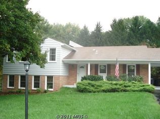 9804 Meadow Dale Ct, Vienna, VA 22181