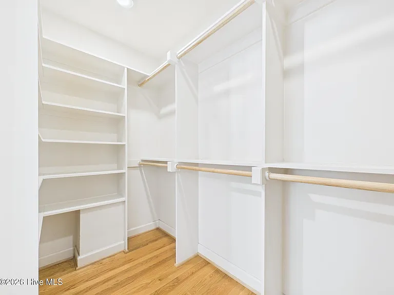 2912 Oberlin Rd — Photo 31