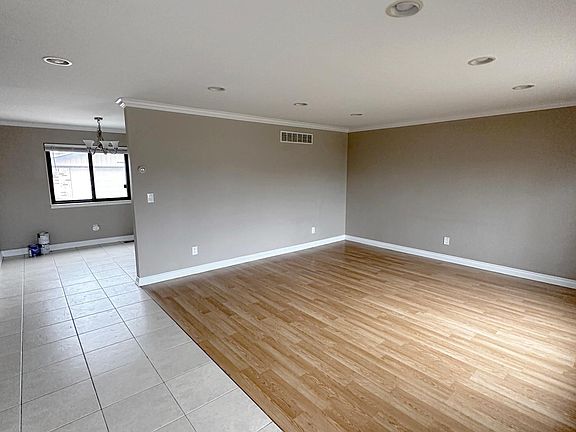 2nd image of 40018 Stimpson Dr