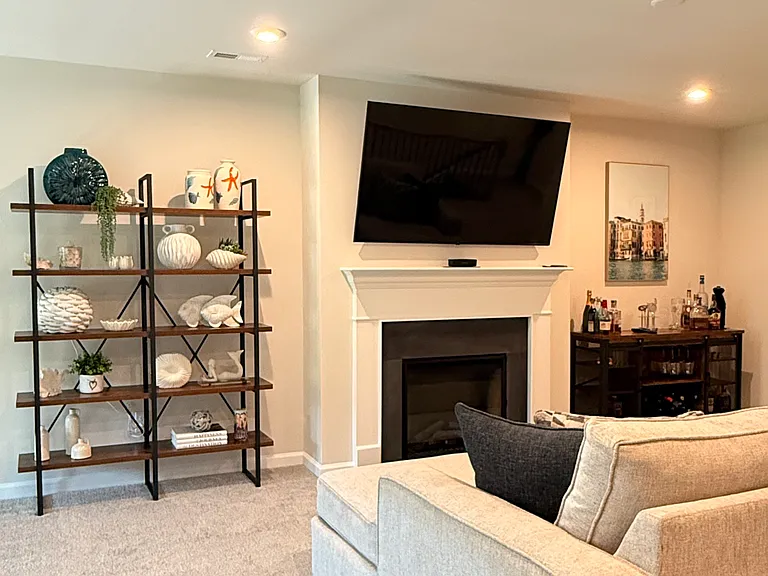 Loft with Electric Fireplace- 2nd Floor