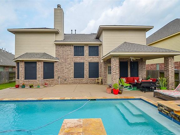 2nd image of 10230 White Pines Dr