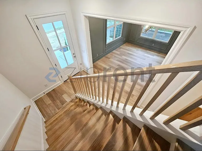 139 W Deaderick St — Photo 21