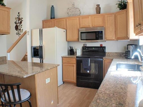 4th image of 2035 Wildberry Ct