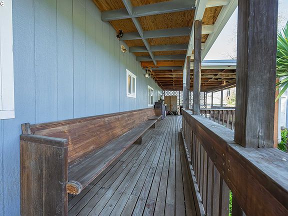 5th image of 301 Winery Ln