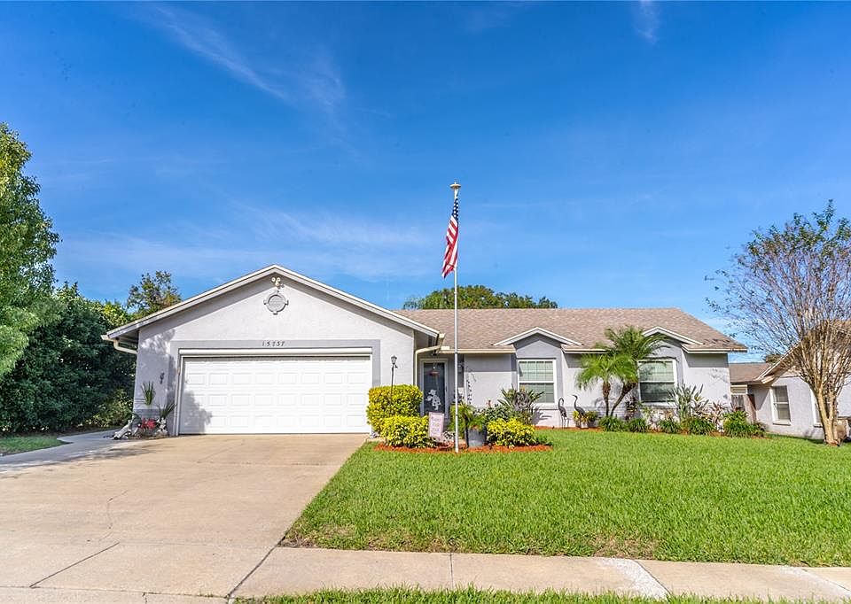 1st image of 15737 Bay Lakes Trl
