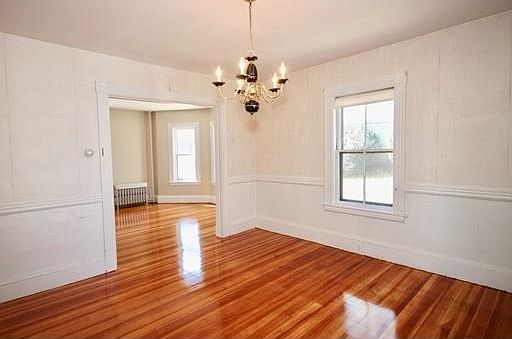 4th image of 30 Grafton Ave