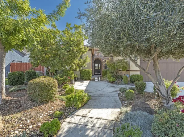 2574 Sugar Creek Ln, Manteca, CA 95336