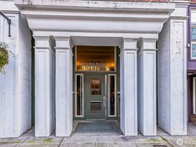 526 1st Avenue S #220, Seattle, WA, 98104