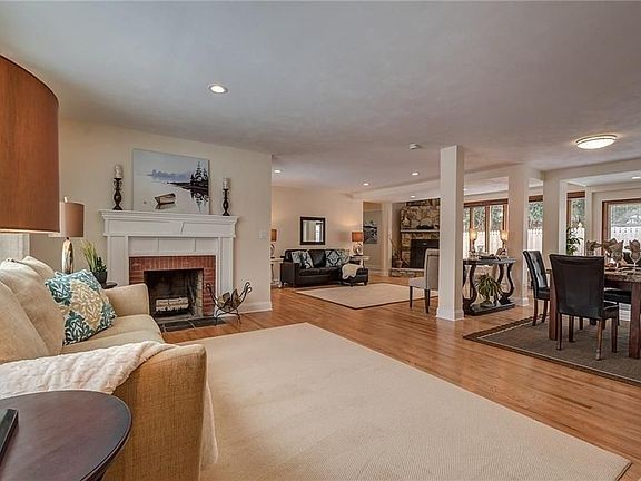 5th image of 301 Bradford Pkwy