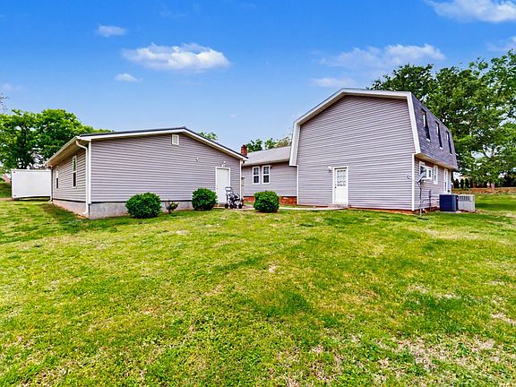 2nd image of 1091 S Browns Ln