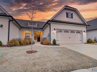 407 Legend Oak Way SW, Huntsville, AL 35824