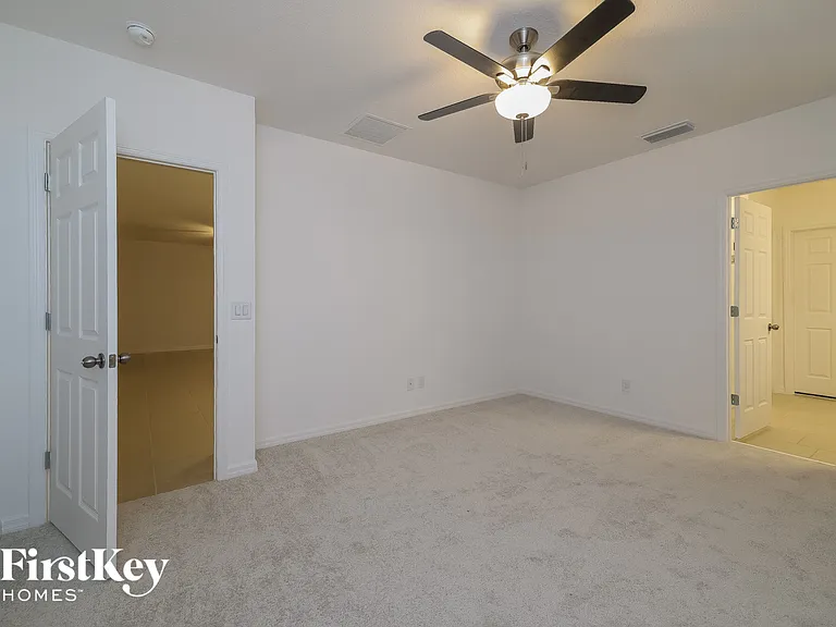 845 Avenal Ln — Photo 10