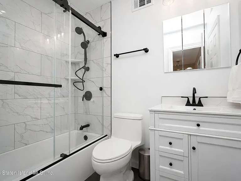 10 Pratt Ct — Photo 9