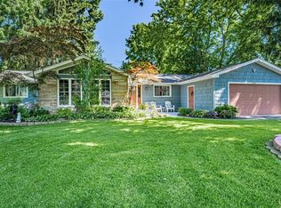 6764 Bear Ridge Rd, Lockport, NY 14094