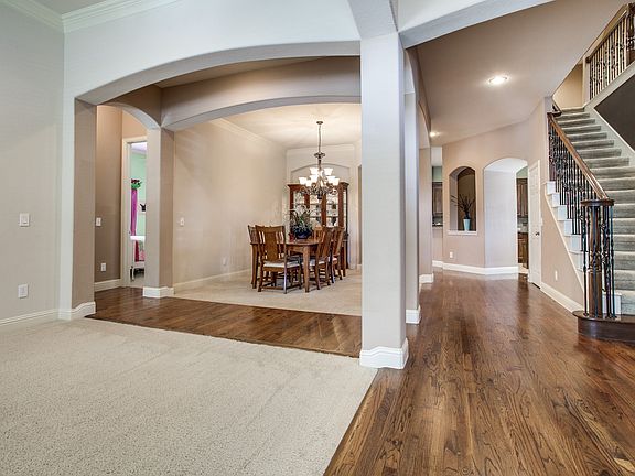 3rd image of 1209 Mandeville Dr