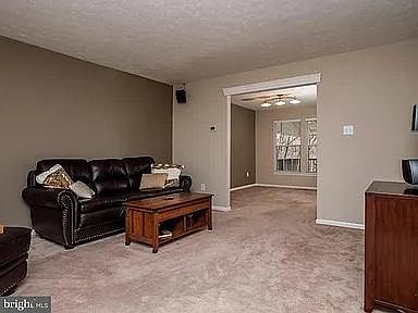 1st image of 6267 Woodcrest Dr