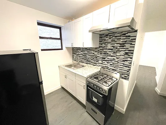 Rented by Hirsch Enterprises Incorporated | media 12