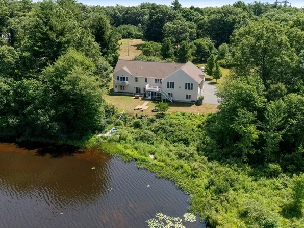 155 Ousamequin Pnes, East Bridgewater, MA 02333