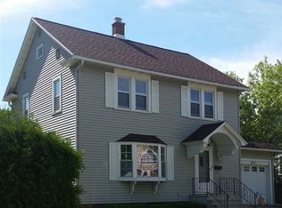 910 N 3rd Ave, Wausau, WI 54401