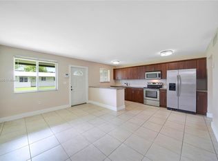 580 NE 150th St APT 3, Miami, FL 33161