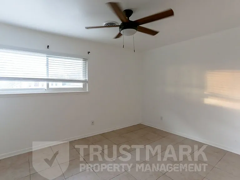 101 Highland Oaks Dr — Photo 30