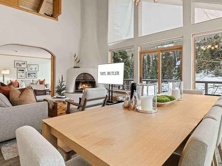 122 W Meadow Dr — Photo 3