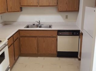 512 E Bronson Rd APT 5, Seymour, WI 54165