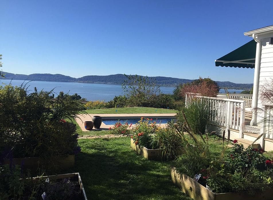 1st image of 1 Ellen Ct