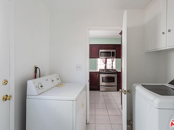 5th image of 307 E 142nd St