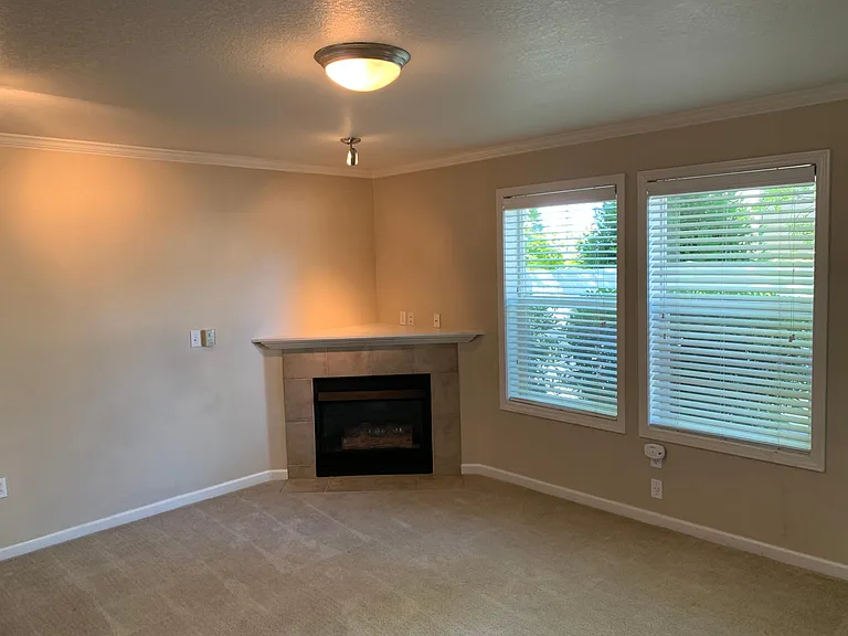 15054 NW Central Dr #806 — Photo 14