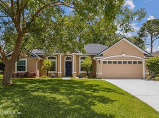 112 Elmwood Dr, Saint Johns, FL 32259