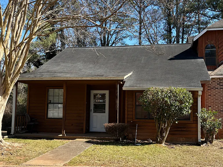 810 Heritage Oaks Dr — Photo 2