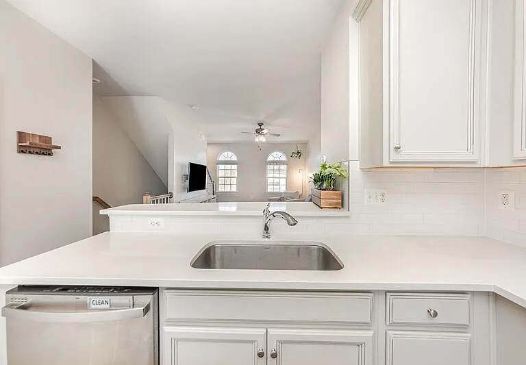 1208 Alum Spring Rd — Photo 8