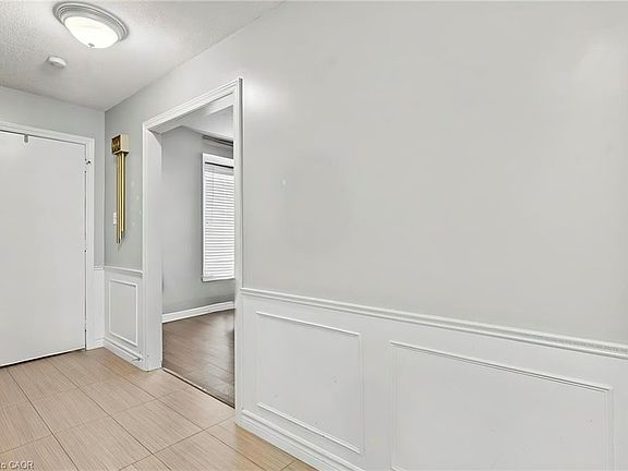4th image of 360 Culpepper Pl