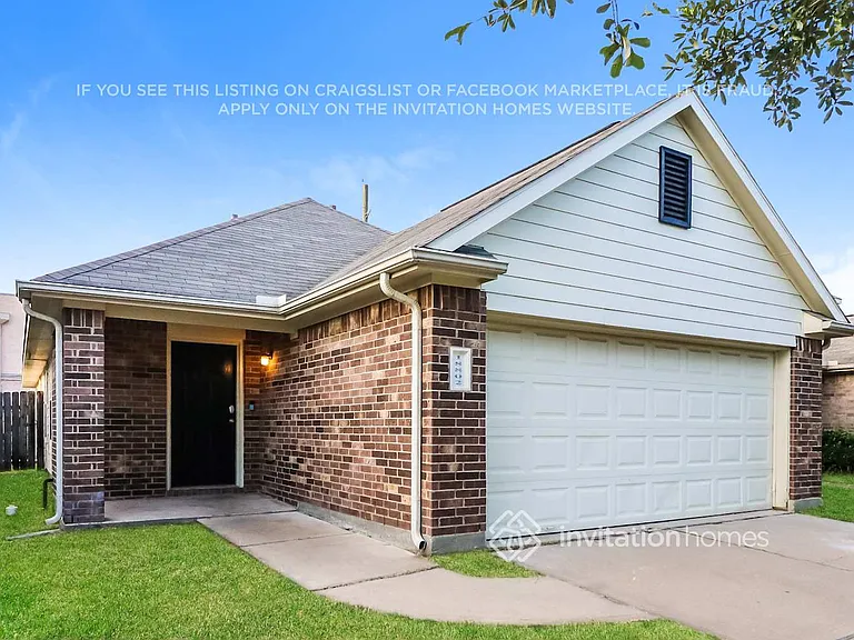 18802 Dennington Dr — Photo 2