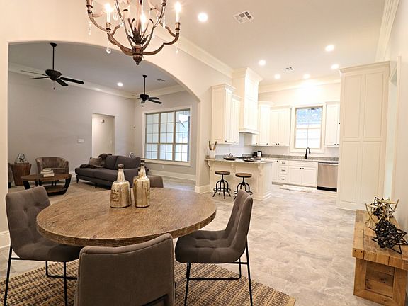 5th image of 101 Vieux Carre Pl