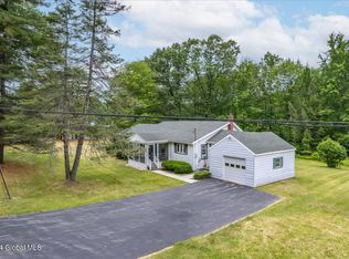156 Clamsteam Rd, Halfmoon, NY 12065