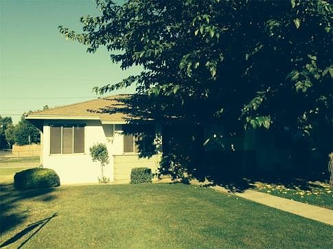 2nd image of 322 Olive St
