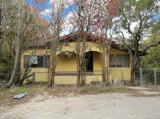 18111 Lake Shore Dr, Helotes, TX 78023