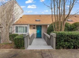 3904 Summerwood Ct, Raleigh, NC 27613