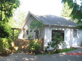 15845 12th Ave NE, Seattle, WA 98155