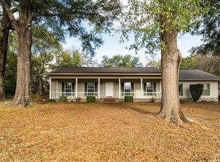 907 Early Walden Rd, Headland, AL 36345