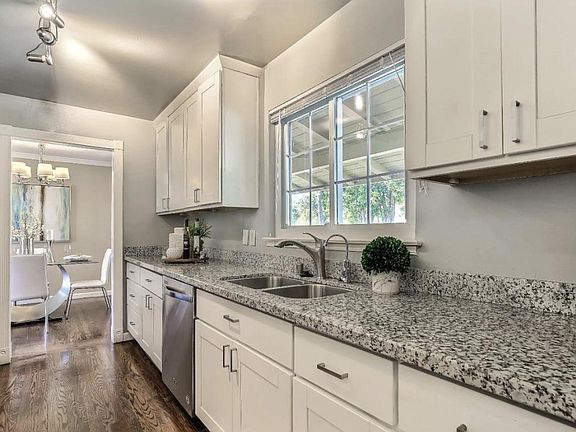 5th image of 1932 Foxworthy Ave #11