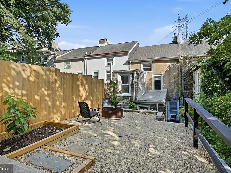 124 Grape St — Photo 25